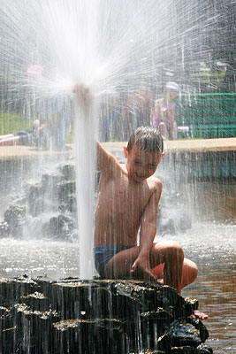 "Мосводоканал" предупреждает, что воду из фонтанов пить нельзя