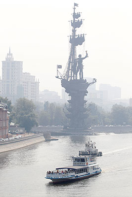 Над Москвой стоит дым торфяных пожаров