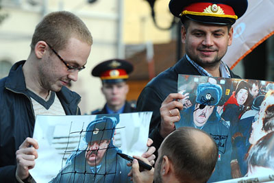 Акция протеста против действий полковника милиции Ю.Здоренко на Чистых прудах