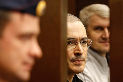 Прокуратура просит приговорить Ходорковского и Лебедева к 14 годам