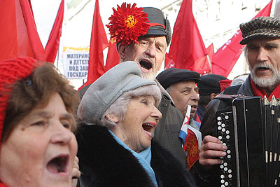 Митинг КПРФ в годовщину Октябрьской революции в Москве