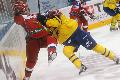 Сборная России по хоккею одолела сборную Швеции 5:3