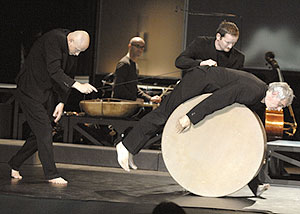 Объявляется "Антракт"