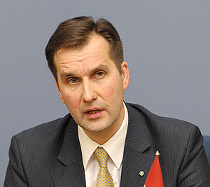 Марис Риекстиньш: Соседние страны должны разговаривать открыто, а не держать камень за пазухой