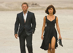 Бонду не хватило показухи