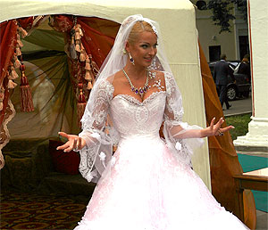 Российские звезды: жизнь, пыль, пепел