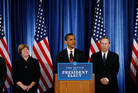 Борясь с кризисом "исторических масштабов"