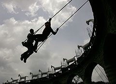 Заразись от друга, встань поближе