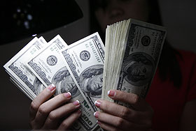 Доллар ставит новые рекорды падения