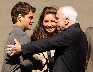 Пэлин стала бабушкой