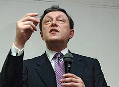 Явлинский взял самоотвод