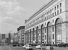 "Детский мир" закрывает двери