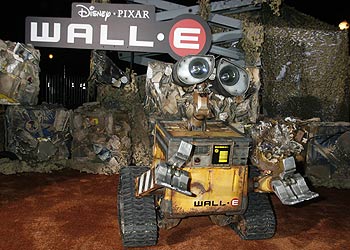 "ВАЛЛ-И": жизнь на помойке – формула успеха