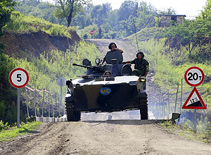 Урегулирование под звуки взрывов