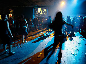 "Космические" танцы переезжают на Украину