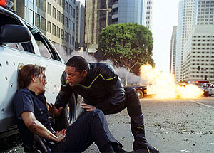 Загадка успеха "Хэнкока". Кадры из фильма