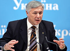 "Впечатление в последнее время такое: население стало спокойнее относиться к проблеме НАТО"