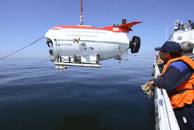 "Миры" идут на дно