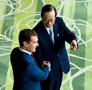 Прогресса нет, есть продвижение