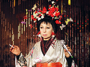 Вечно прекрасная Лия Ахеджакова. Фото