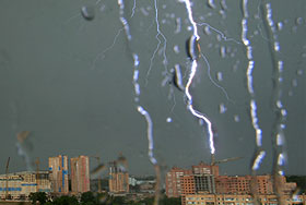 Выходные под раскаты грома