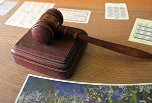 Журналист получил восемь лет за вымогательство