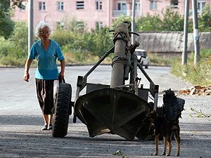 Покидая Гори