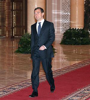 Медведев благодарит за понимание