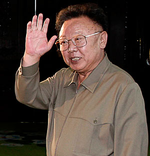 Ким Чен Ир правит страной из палаты