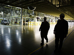 Автогиганты мира теряют покупателей