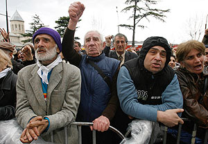 Грузинская оппозиция собирает перманентный митинг