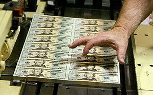 Доллар и евро: рекорд за десятилетие