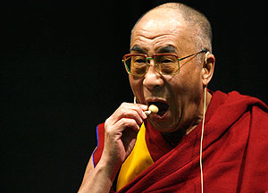 Далай-лама в России: сложно, но возможно