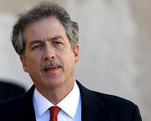 Отношения между США и Россией нуждаются в перезагрузке