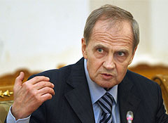 Нет такого суда, решение которого может стоять выше Конституции нашей страны