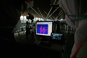 Россия держит оборону