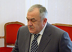 Главная задача - это выполнение социальных обязательств перед людьми