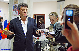 У Немцова борьба продолжается