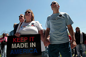 Пенсионеры не дают продать Chrysler