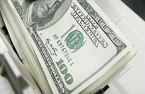 Россия верит в доллар
