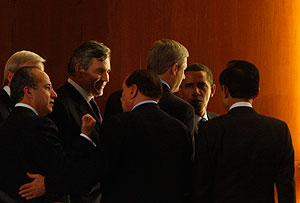 G8 все не может