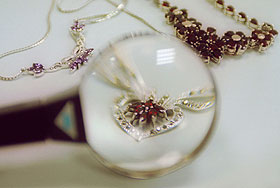 Налет и ограбление