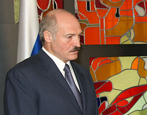 Белоруссия: ни монархии, ни диктатуры