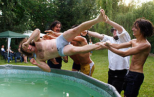 Лето наверстывает упущенное