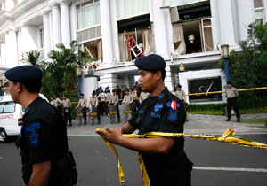 Взрывы в Джакарте. Фото