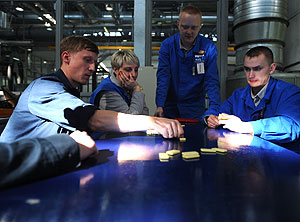 АвтоВАЗ встает на месяц