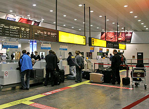 Заминка в "Шереметьево-2"