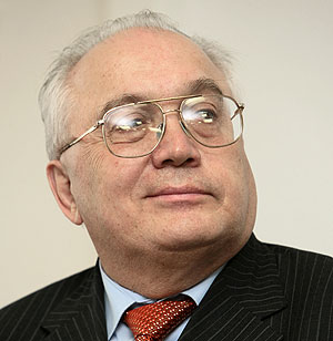 Стоит говорить не об элитарном, а об эталонном статусе