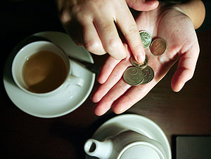 Доллар: 7 копеек до круглой цифры