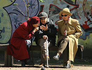 Россияне снизили рейтинги власти и экономики